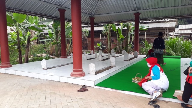 Makam Mbah Podo. Foto: Rizal Adhi.