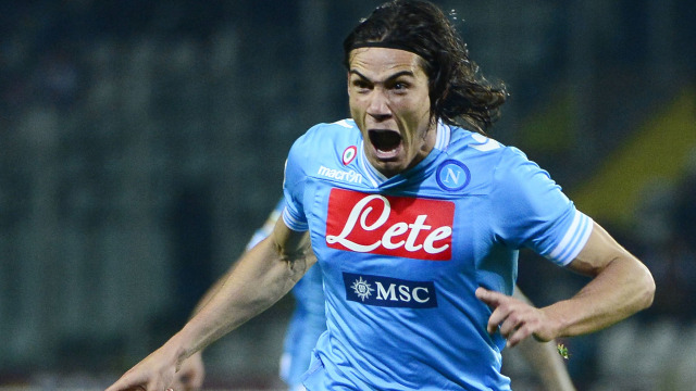 Edinson Cavani saat berjersi Napoli. Foto: OLIVIER MORIN / AFP