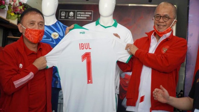 PSSI meluncurkan jersi terbaru Timnas Indonesia. Foto: PSSI