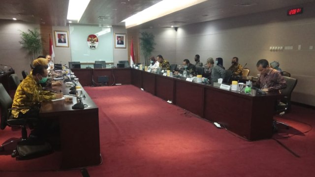 Pejabat Kemendikbud dan Pimpinan KPK membahas soal Program Organisasi Penggerak (POP). Foto: Humas KPK