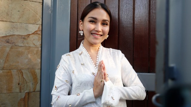 Ayu Ting Ting Sedih Batal Umrah Bersama Keluarga Tahun Ini (146320)