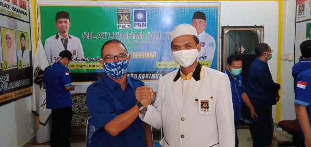 ﻿﻿Bakal Calon wakil bupati Karimun, Anwar Abubakar bersama Ketua DPD PKS Kabupaten Karimun, Suyadi. Foto: Khairul S/kepripedia.com
