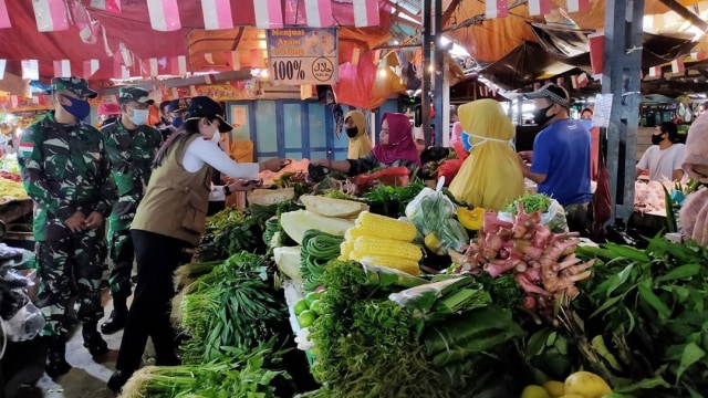 Resesi Mengancam RI, Pemerintah Diminta Jaga Daya Beli hingga Bantu UMKM (622426)