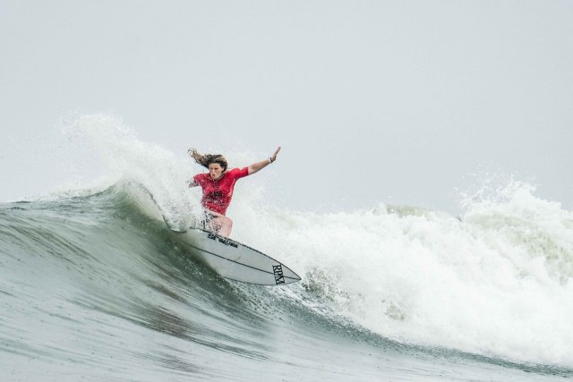Plengkung, Surga Tersembunyi Banyuwangi yang Jadi Lokasi Liga Surfing Dunia (373284)