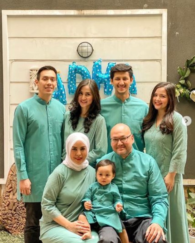Penuh Kebahagiaan, 5 Artis Ini Rayakan Hari Raya Idul Adha Bersama Anak Pertama (220557)