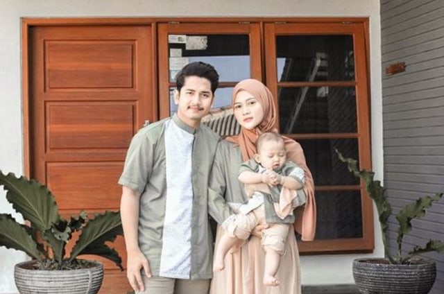 Penuh Kebahagiaan, 5 Artis Ini Rayakan Hari Raya Idul Adha Bersama Anak Pertama (220555)