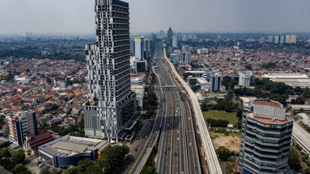 Foto: Progres Pembangunan LRT Jabodebek Lintas Pelayanan II (10000)