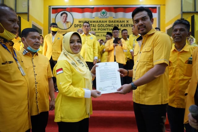 Bebby Nailufa Jadi Perempuan Pertama yang Jabat Ketua DPD Golkar Kota Pontianak (518378)