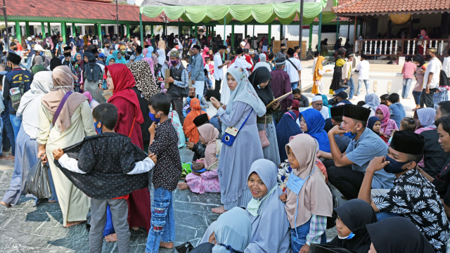 Foto: Wisatawan Padati Tempat Wisata saat Libur Idul Adha di Tengah Pandemi (1208935)