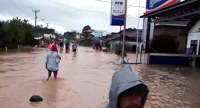 Banjir yang terjadi di Kabupaten Bolmong Selatan, Sulawesi Utara