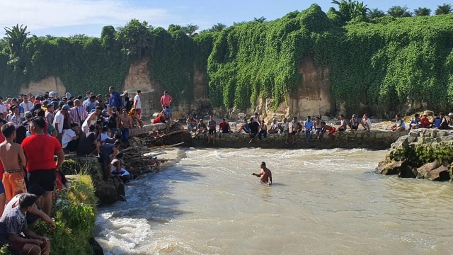 Mayat Tanpa Kepala di Sumut Ternyata Bocah 6 Tahun yang Hanyut di Sungai (526045)
