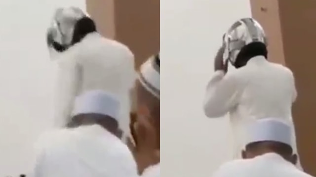 Entah Lupa atau Ngantuk, Jemaah Masih Kenakan Helm saat Tunaikan Salat Idul Adha (79151)