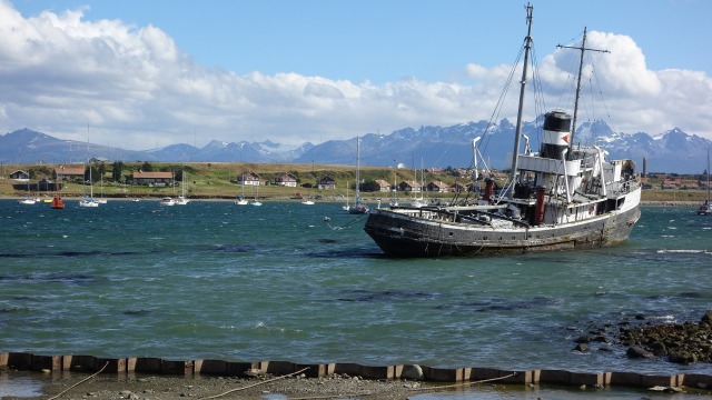 Pelabuhan di Ushuaia, Argentina. Foto: Pixabay