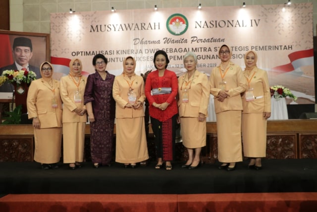 Fakta Dharma Wanita Persatuan, Wadah Bagi Para Istri Aparatur Sipil Negara (231567)
