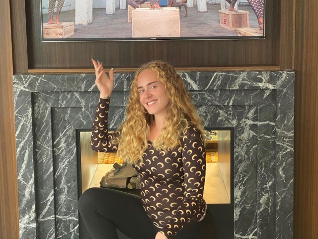 Viral Foto Terbaru Adele yang Bikin Pangling (80960)