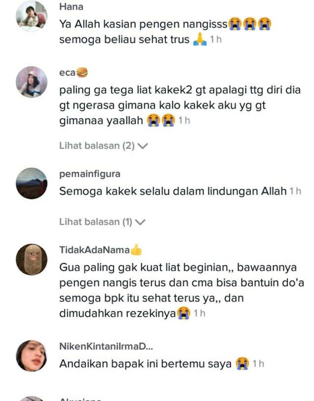 Viral, Potret Kakek Memakai Seragam SMA saat Salat Idul Adha Bikin Sedih (42726)