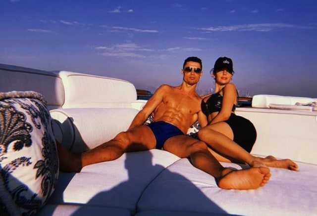 Hati Kekasih Cantik Cristiano Ronaldo Tersayat Karena Ledakan Dahsyat di Lebanon (282728)
