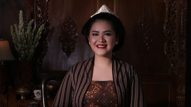 Profil Kahiyang Ayu Putri Jokowi Yang Baru Melahirkan Anak Kedua Kumparan Com