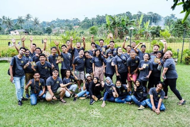 Damai Banget, Ini 8 Potret Artis saat Bersama Alam (660)