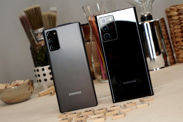 Samsung Galaxy Note 20 dan Samsung Galaxy Note 20 Ultra. Foto: Bianda Ludwianto/kumparan
