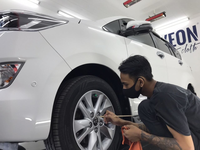 4 Tanda-Tanda Mobil Sudah Harus Masuk Garasi Auto Detailing (266)