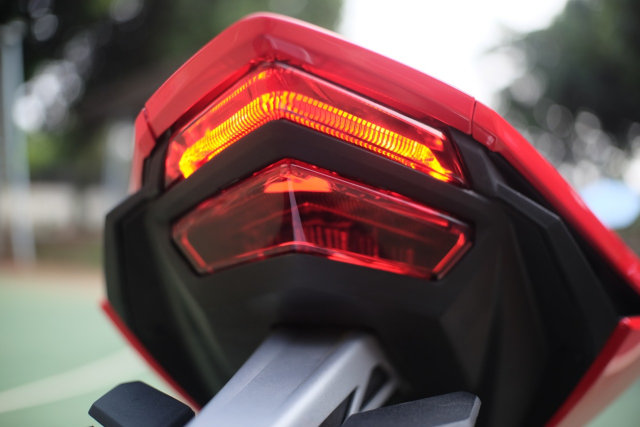 Foto: Lebih Dekat dengan New Honda CBR250RR SP (50291)