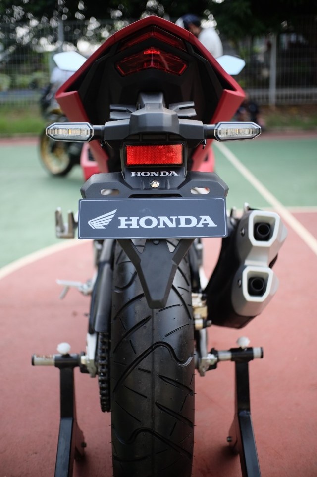 Foto: Lebih Dekat dengan New Honda CBR250RR SP (50292)