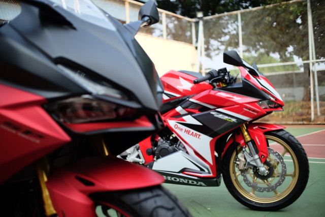 Foto: Lebih Dekat dengan New Honda CBR250RR SP (50283)