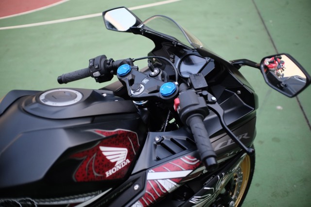 Foto: Lebih Dekat dengan New Honda CBR250RR SP (50301)