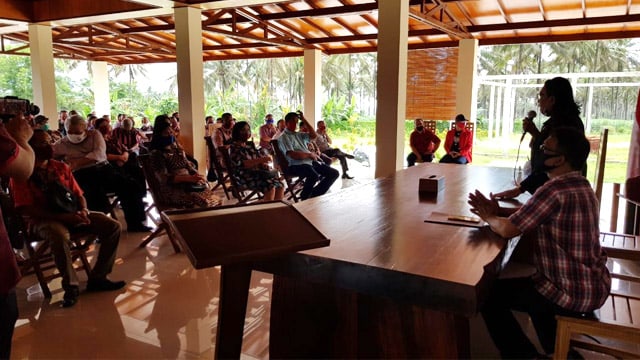 Sejumlah tokoh GPdI di wilayah Minahasa Utara hadir dalam kegiatan pernyataan sikap untuk mendukung pasangan calon Joune Ganda dan Kevin W Lotulung pada Pilkada Minahasa Utara