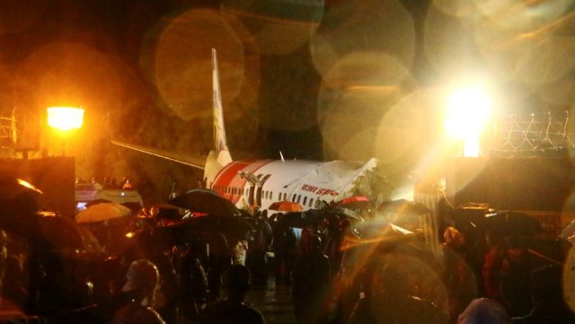 Pesawat India Express yang Tergelincir di Calicut Bawa 190 Penumpang dari Dubai (339100)