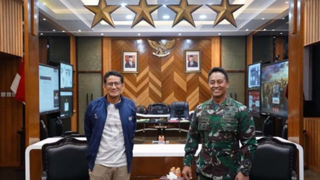  Sandiaga Uno Bertemu KSAD Andika Perkasa. Foto: Facebook @SandiSUno 