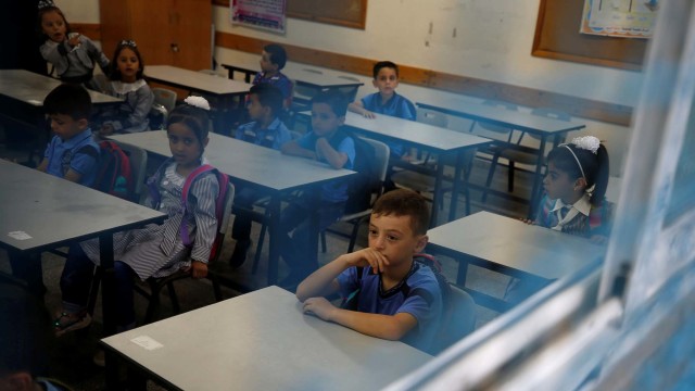Foto: Melihat Anak-anak di Palestina Kembali Bersekolah (263142)