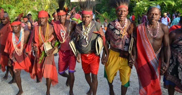 Suku Moi di Kabupaten Sorong, Provinsi Papua Barat. (Foto: BumiPapua.com)
