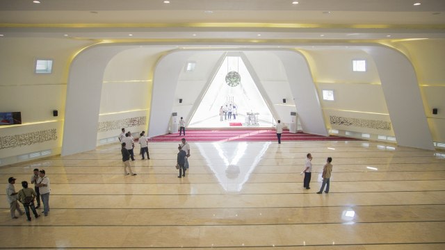 Masjid Tanpa Tiang di Rest Area Tol Purbaleunyi yang Mencuri Perhatian (34450)