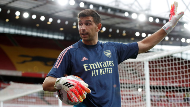 Kiper Arsenal, Emiliano Martinez. Foto: Paul Childs/REUTERS