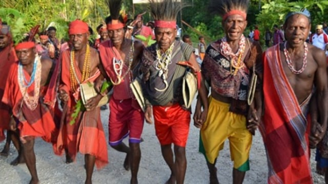 Suku Moi di Kabupaten Sorong Papua Barat. Foto:  Bumi Papua