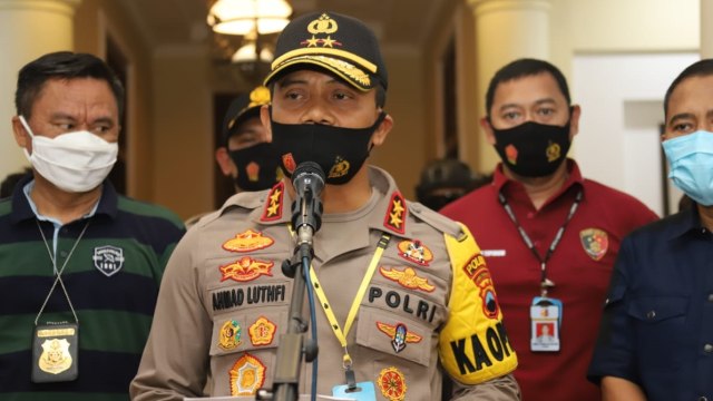 Kapolda Jateng Irjen Ahmad Luthfi konferensi pers penyerangan di Solo, Selasa (11/8). Foto: Humas Polda Jateng