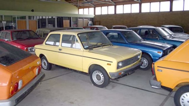 8 Diler Mobil yang Terbengkalai Puluhan Tahun dan Menyimpan Koleksi Eksotis (19778)