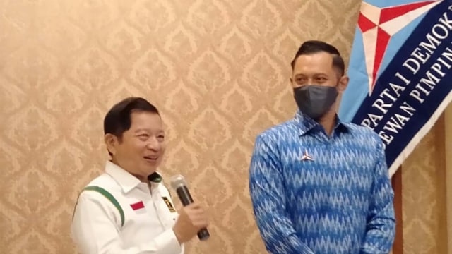 Ketum Demokrat Agus Harimurti Yudhoyono (AHY) bertemu dengan Ketum PPP Suharso Monoarfa.  Foto: Dok. Istimewa