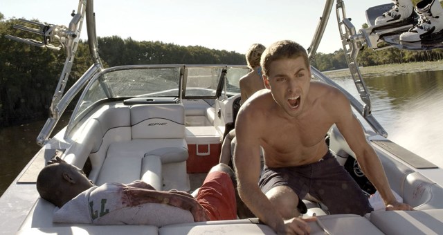 Sinopsis Film Shark Night, Tayang Malam Ini di Bioskop Trans TV (76101)
