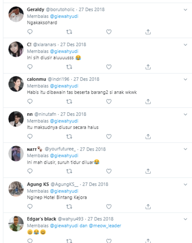 Anak Ngewarnet Tak Pulang-pulang, Ibunya Bawakan Bantal dan Selimut (55059)