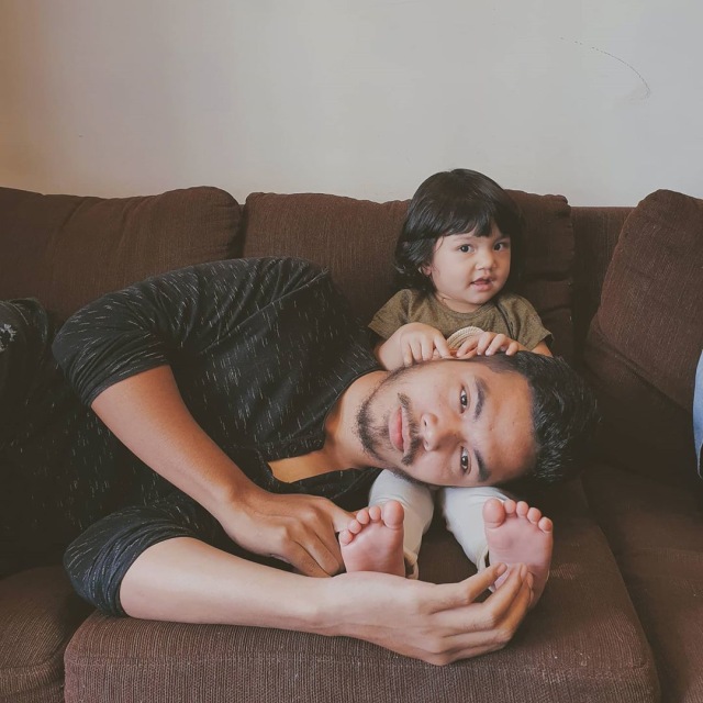Gemasnya Lihat Kedekatan Anak Selebgram Dwi Handa, Freya, dengan Sang Ayah (34257)