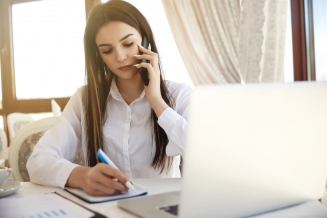 Tips Karier 3 Cara Sukses Lakukan Wawancara Kerja Melalui Telepon Kumparan Com