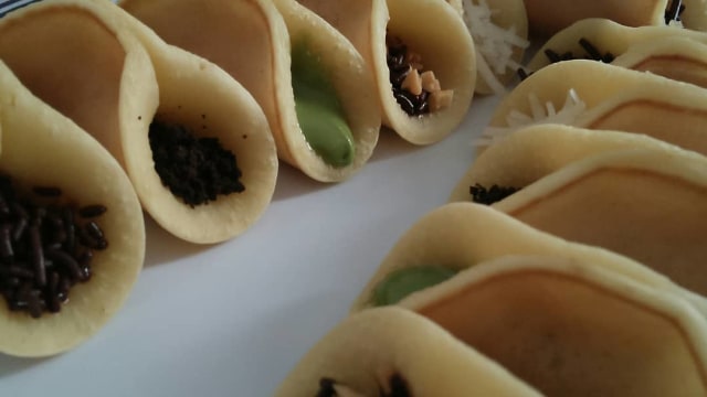 Sensasi Lembut dan Manis Kue Manja Mini (512281)