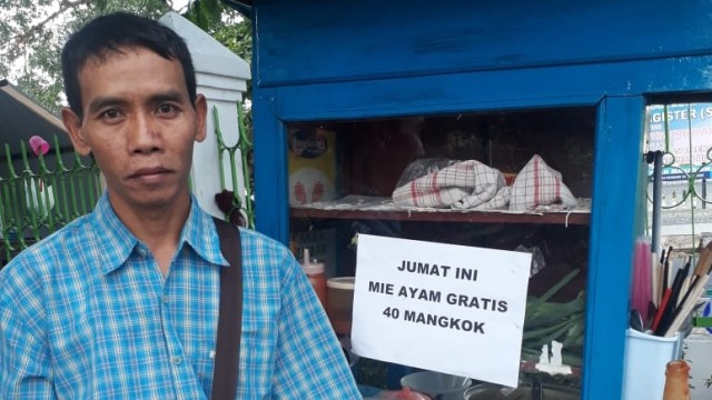 Viral Mi Ayam di Yogyakarta Diborong, Gratis untuk Jemaah Salat Jumat (63978)