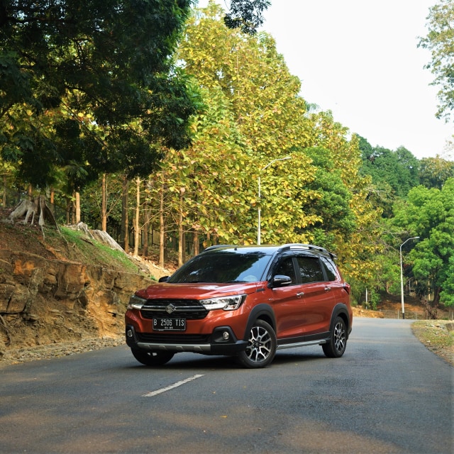 Menjajal Ketangguhan Suzuki XL7, Seberapa Layak Dipinang? (504458)