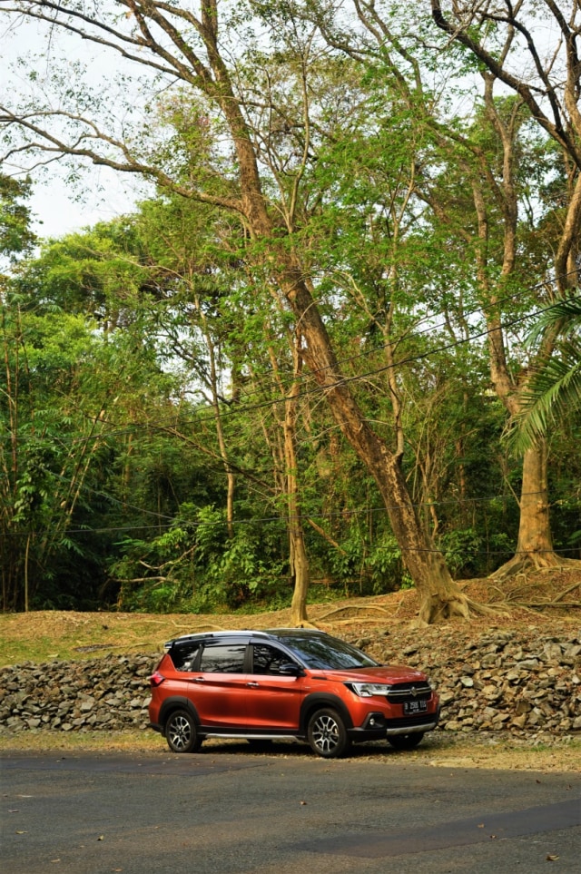 Menjajal Ketangguhan Suzuki XL7, Seberapa Layak Dipinang? (504450)