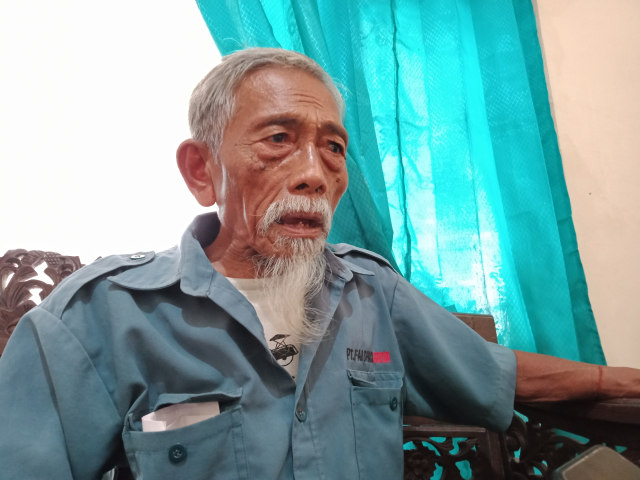 Kisah Mbah Min, Pejuang Veteran yang Jadi Penjual Mainan Anak (30387)