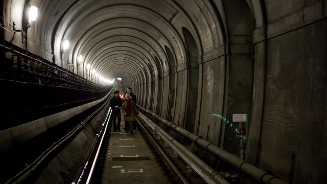 Foto: Terowongan Thames | Wikimedia Commons